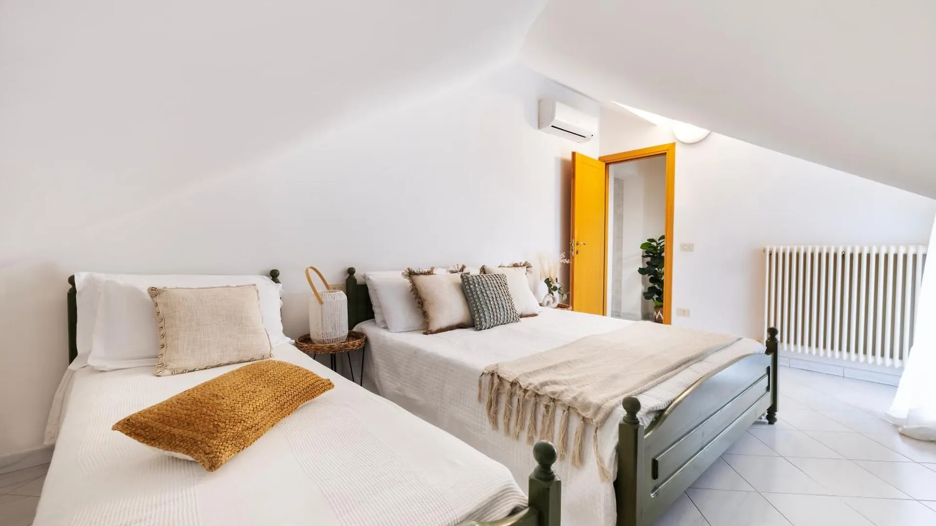 Sanidea Appartamenti - Casa Smeraldo Riccione