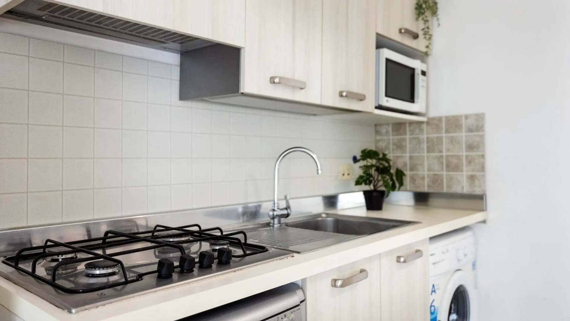 Sanidea Appartamenti - Casa Smeraldo Riccione Apartment